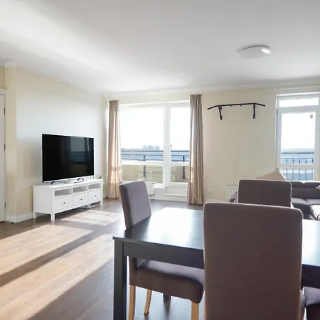 דירה Spacious & Bright 2 Close To City Center *