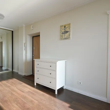 דירה Spacious & Bright 2 Close To City Center וילנה